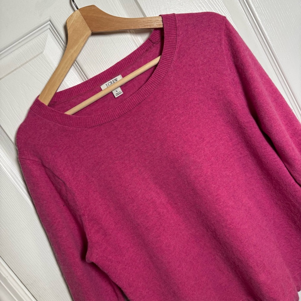 J.Crew Raspberry Pink Crewneck Sweater Size Large Classic Lightweight Knit - Picture 2 of 9